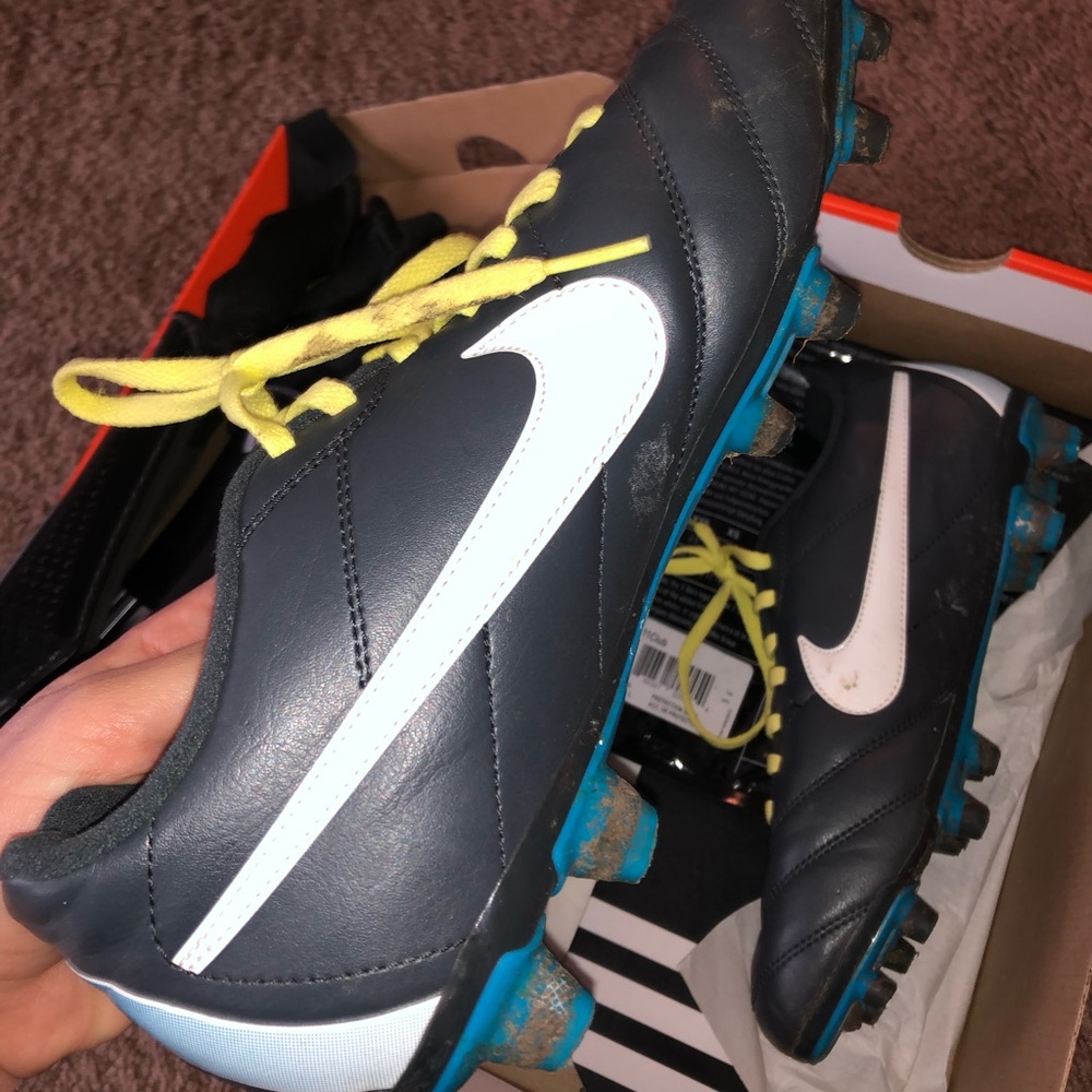 Nike women’s soccer cleats